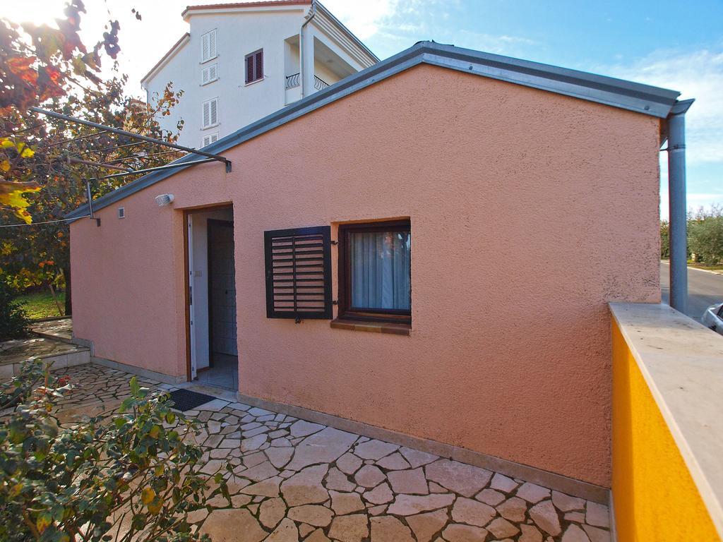 Apartments Jan 325 Banjole Exterior photo